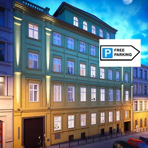 Apartment The Dante - Family With Free Parking, Prag